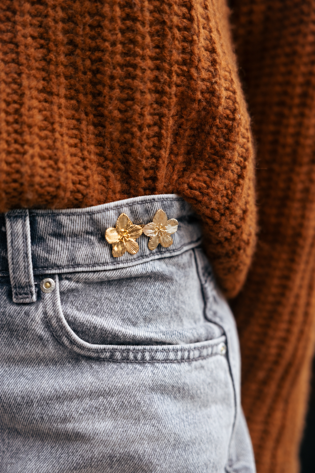 Julie Flower Gold Jeans Pin, original product lifestyle photo